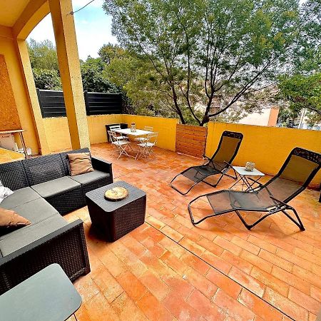 Appartement Proche Mer Avec Terrasse Et Jardin Privatif Hyeres Exterior photo